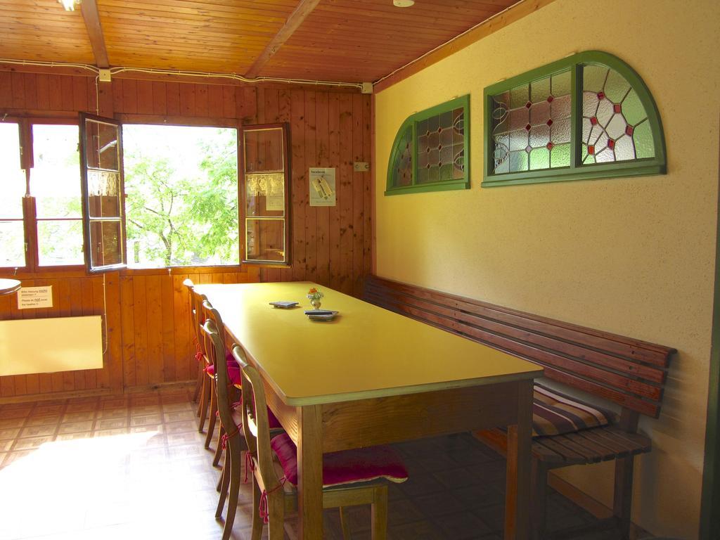 Baracca Backpacker Hostel Aurigeno Cameră foto