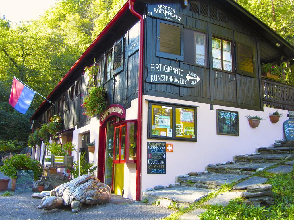 Baracca Backpacker Hostel Aurigeno Exterior foto